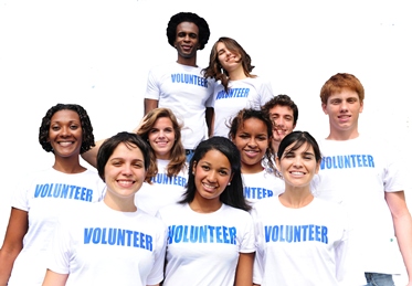 Students wearing volunteer t-shirts